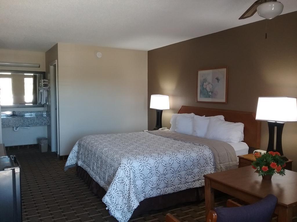 Americas Best Value Inn Blue Ridge Exterior foto